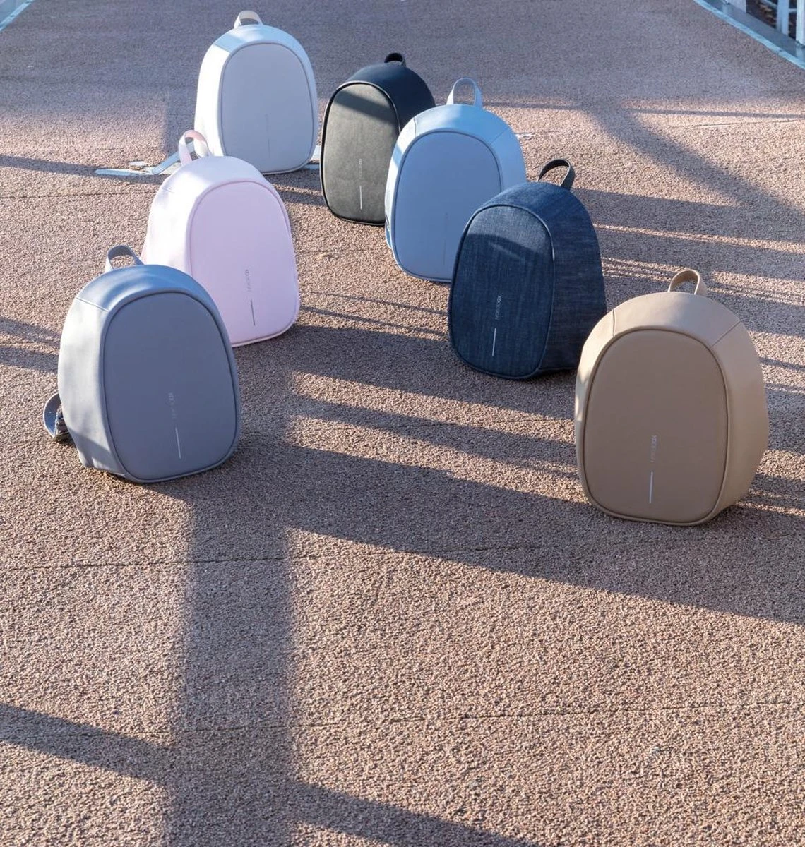 XD Design Elle Fashion Dames Anti-Diefstal Rugzak 6.5 Liter - Denim Blauw 16 XD Design Elle Fashion Dames Anti-Diefstal Rugzak 6.5 Liter - Denim Blauw - Afbeelding 14