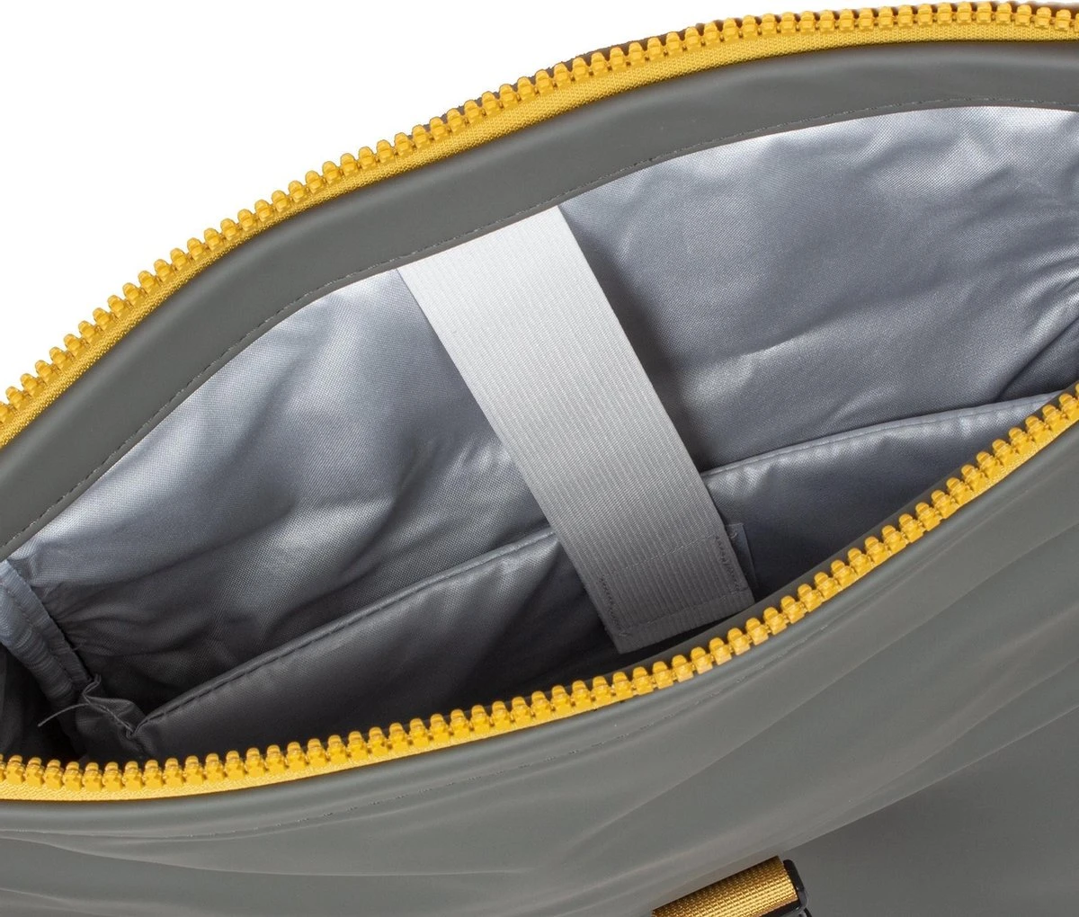 New Rebels® Tim - Rugtas - Geel - Waterafstotend - Roll-top - 15.6151413121087.9 - 30x12x43cm - Rugzak / Backpack 10 New Rebels® Tim - Rugtas - Geel - Waterafstotend - Roll-top - 15.6151413121087.9 - 30x12x43cm - Rugzak / Backpack - Afbeelding 8