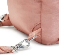 Kipling FIREFLY UP Rugzak, 7.5 Liter - Dynamic Twill Warm Rose 19 Kipling FIREFLY UP Rugzak, 7.5 Liter - Dynamic Twill Warm Rose -Reis Opberg Artikelen 1200x1119