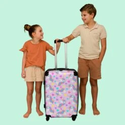 NoBoringSuitcases.com® Koffer Groot - Eenhoorn - Meisje - Patroon - Hartje - Trolley Koffer Met TSA-slot - Met Wielen - 90 Liter - Reiskoffer - 66 Cm -Reis Opberg Artikelen 1200x1200 1257