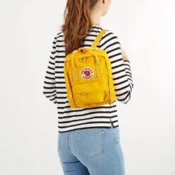 Fjallraven Fjällräven Kånken Mini Unisex Rugzak - Warm Yellow -Reis Opberg Artikelen 1200x1200 1587