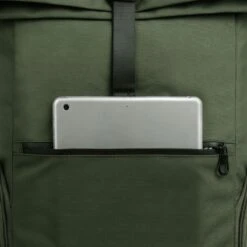 YLX Aven Backpack | Bronze Green | Groen. Recycled Rpet Materiaal. Gerecyclede Plastic Flessen. Eco Friendly. Duurzaam. 14" Laptop Hoes. Backpack - Reistas - Schooltas - Mannen - Vrouwen - Middelbare Scholieren - Studenten - Jongens - Meisjes -Reis Opberg Artikelen 1200x1200 1695