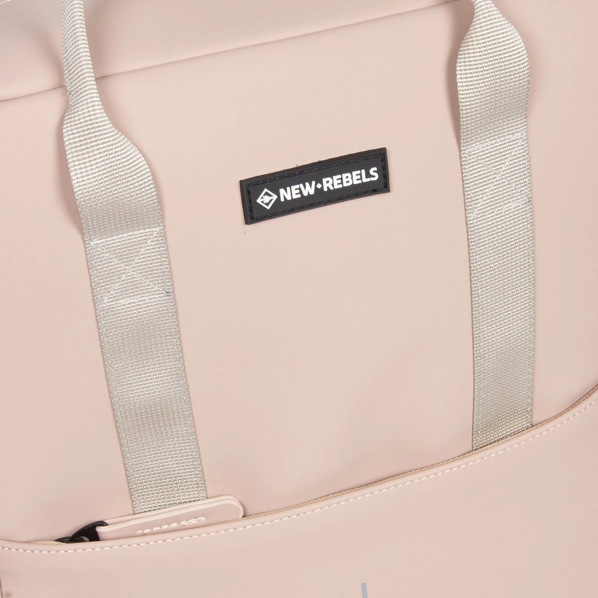 New Rebels® Julan - Rugtas - Oudroze - Waterbestendig - 42x12x28cm - Rugzak / Backpack 7 New Rebels® Julan - Rugtas - Oudroze - Waterbestendig - 42x12x28cm - Rugzak / Backpack - Afbeelding 5