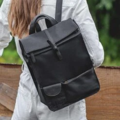 Violet Hamden Essential Bag Dames LaptoptasRugzak Kunststof - Zwart -Reis Opberg Artikelen 1200x1200 1997