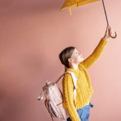 Fresk Kinderrugzak / Rugzak / Schooltas - Fresk - 7 Liter - Leer - Roze -Reis Opberg Artikelen 1200x1200 2066