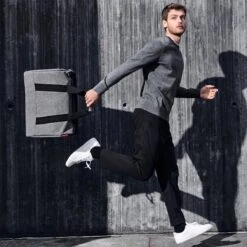 Reisenthel Allrounder L Reistas Sporttas - Maat L - 30L - Twist Silver Grijs 21 Reisenthel Allrounder L Reistas Sporttas - Maat L - 30L - Twist Silver Grijs -Reis Opberg Artikelen 1200x1200 2294