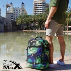 CabinMax Metz Reistas– Handbagage 44L- Rugzak – Schooltas - Backpack 55x40x20cm – Lichtgewicht - Zwart (MZ BK) -Reis Opberg Artikelen 1200x1200 2477