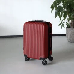 Handbagage Koffer 55cm Rood 4 Wielen Trolley Met Pin Slot -Reis Opberg Artikelen 1200x1200 384