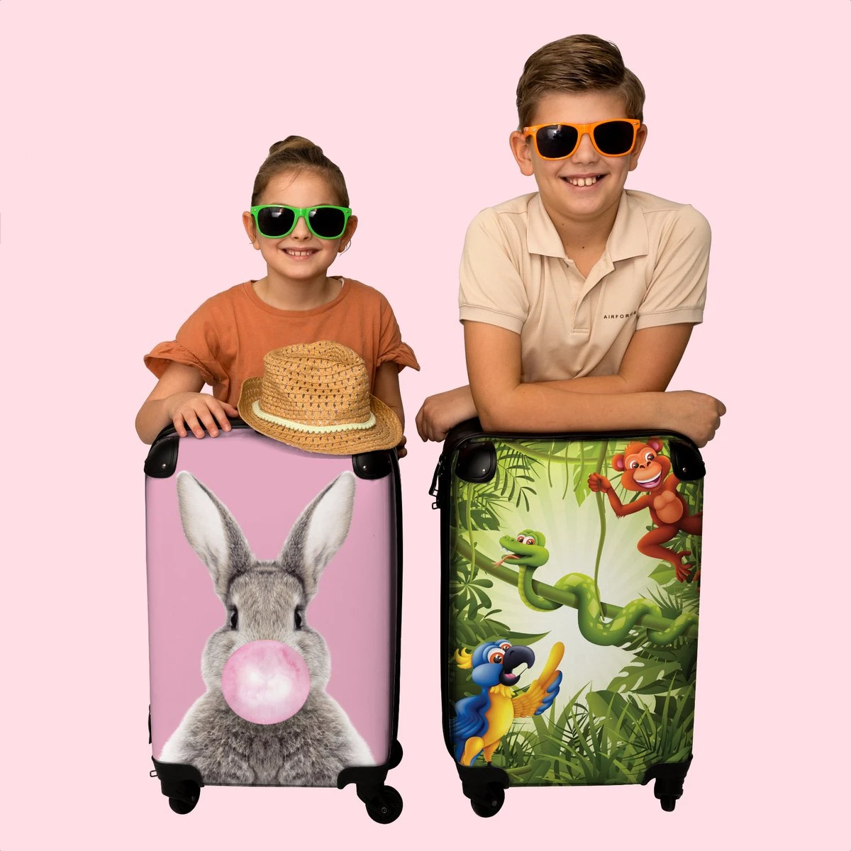 NoBoringSuitcases.com® Koffer - Jungle - Dieren - Groen - Kinderen - Past Binnen 55x40x20 Cm En 55x35x25 Cm - Handbagage - Trolley - Fotokoffer - Cabin Size - Print 8 NoBoringSuitcases.com® Koffer - Jungle - Dieren - Groen - Kinderen - Past Binnen 55x40x20 Cm En 55x35x25 Cm - Handbagage - Trolley - Fotokoffer - Cabin Size - Print - Afbeelding 7