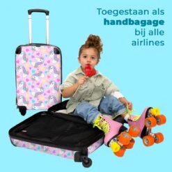 NoBoringSuitcases.com® Koffer - Eenhoorn - Meisje - Patroon - Hartje - Past Binnen 55x40x20 Cm En 55x35x25 Cm - Handbagage - Trolley - Fotokoffer - Cabin Size - Print -Reis Opberg Artikelen 1200x1200 61
