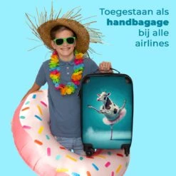 NoBoringSuitcases.com® Koffer - Koe - Ballet - Rok - Portret - Dieren - Trolley Op Wieltjes - Handbagagekoffer - Past Binnen 55x40x20 Cm En 55x35x25 Cm - Reiskoffer -Reis Opberg Artikelen 1200x1200 700