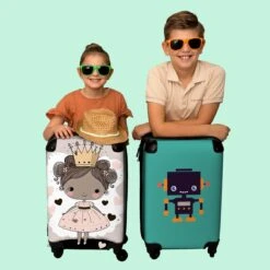 NoBoringSuitcases.com® Kinderkoffer - Trolley Op Wieltjes - Prinses - Hartjes - Kroon - Roze - Meisjes - Koffer Meisje - Past Binnen 55x40x20 Cm En 55x35x25 Cm - Reiskoffer - Fotokoffer 16 NoBoringSuitcases.com® Kinderkoffer - Trolley Op Wieltjes - Prinses - Hartjes - Kroon - Roze - Meisjes - Koffer Meisje - Past Binnen 55x40x20 Cm En 55x35x25 Cm - Reiskoffer - Fotokoffer -Reis Opberg Artikelen 1200x1200 719