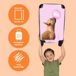 NoBoringSuitcases.com® Kinderkoffer - Hond - Dieren - Kauwgom - Roze - Kinderen - Trolley Kinderen - Past Binnen 55x40x20 Cm En 55x35x25 Cm - Reiskoffer Met Wielen - Koffertje -Reis Opberg Artikelen 1200x1200 732
