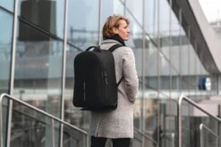 XD Design Bobby Back Trolley - Anti-Diefstal Rugzak Trolley 21.5 Liter - Zwart -Reis Opberg Artikelen 1200x800 97