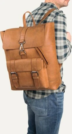 Cowboysbag 3212 Backpack Comberton Q1-22 -Reis Opberg Artikelen 643x1200 5