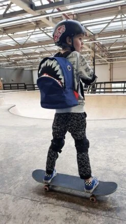 Emco Haai Kinderrugzak 16 Liter - Blauw -Reis Opberg Artikelen 675x1200 5