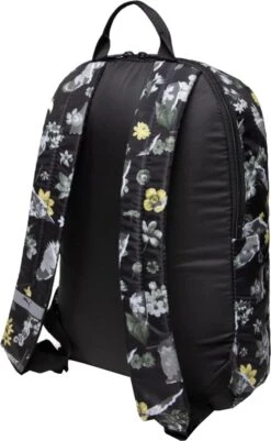 Puma Core Seasonal Daypack Backpack 077381-01, Vrouwen, Zwart, Rugzak, Maat: One Size -Reis Opberg Artikelen 740x1200 10