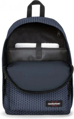Eastpak OUT OF OFFICE Rugzak, 27 Liter, 13.3 Inch Laptopvak - Refleks Navy -Reis Opberg Artikelen 745x1200 8