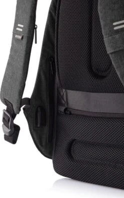 XD Design Bobby Hero XL - Anti-Diefstal Rugzak 21.5 Liter - Zwart -Reis Opberg Artikelen 748x1200 3