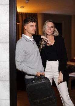 NEGOTIA Alpha - Leren Laptop Rugzak Dames En Heren - Leren Rugtas - 100% Luxe Top-Grain Leer - Zwart -Reis Opberg Artikelen 857x1200 12