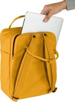 Fjallraven Fjällräven Kånken Laptop 13" Unisex Rugzak - Ochre 20 Fjallraven Fjällräven Kånken Laptop 13" Unisex Rugzak - Ochre -Reis Opberg Artikelen 882x1200 11
